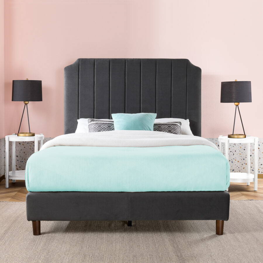 Tempat Tidur Dari Jati Charlotte