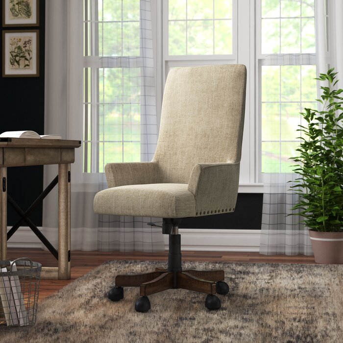 Kursi Direktur Mewah Sarita