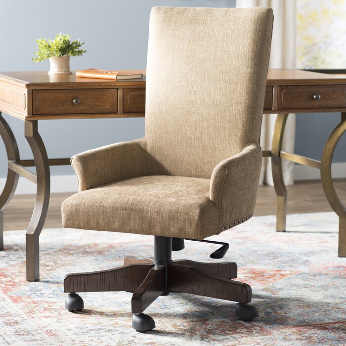 Kursi Direktur Mewah Sarita