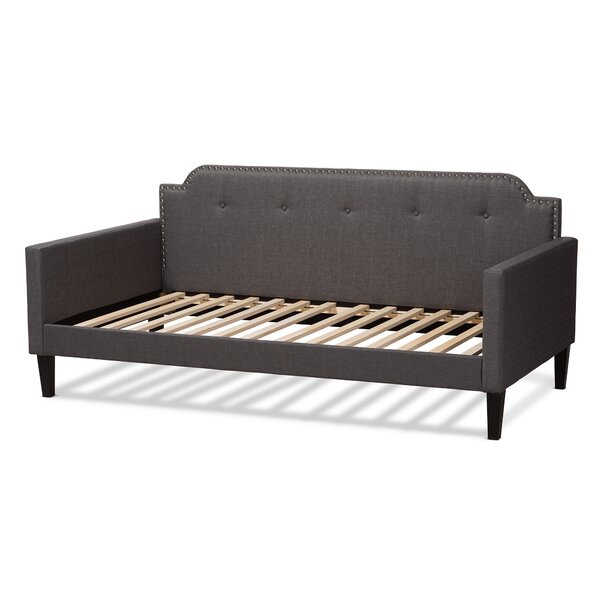 Minimalis Bed Chenault Depan TV