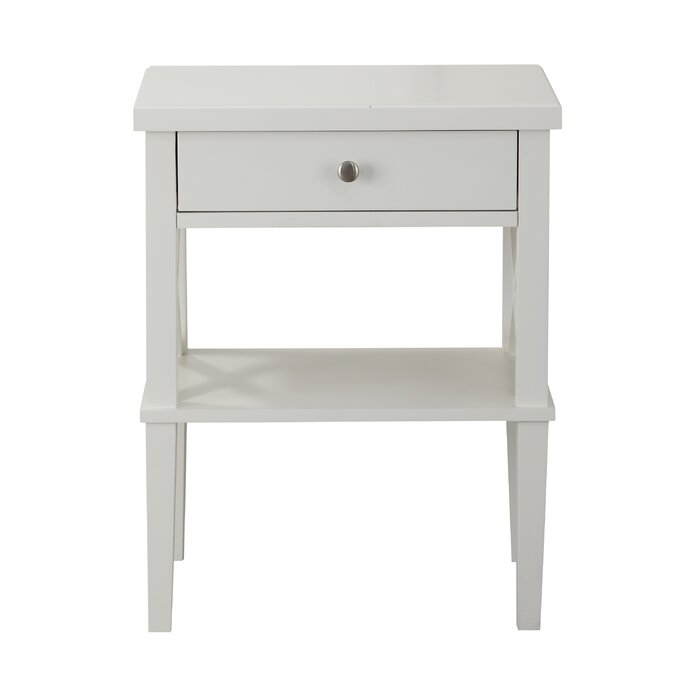 Nakas Putih Silvestri Tempat Tidur