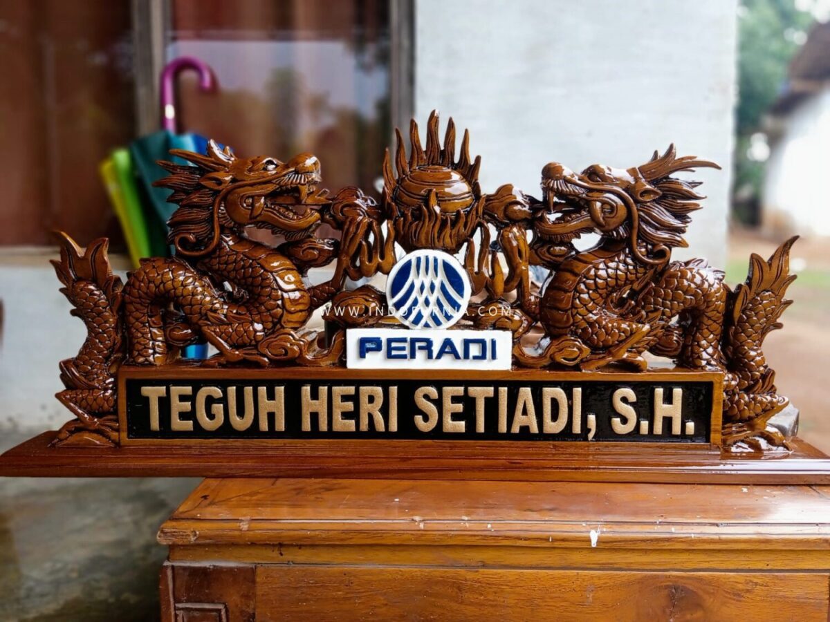 Papan Nama Meja Kayu Jati