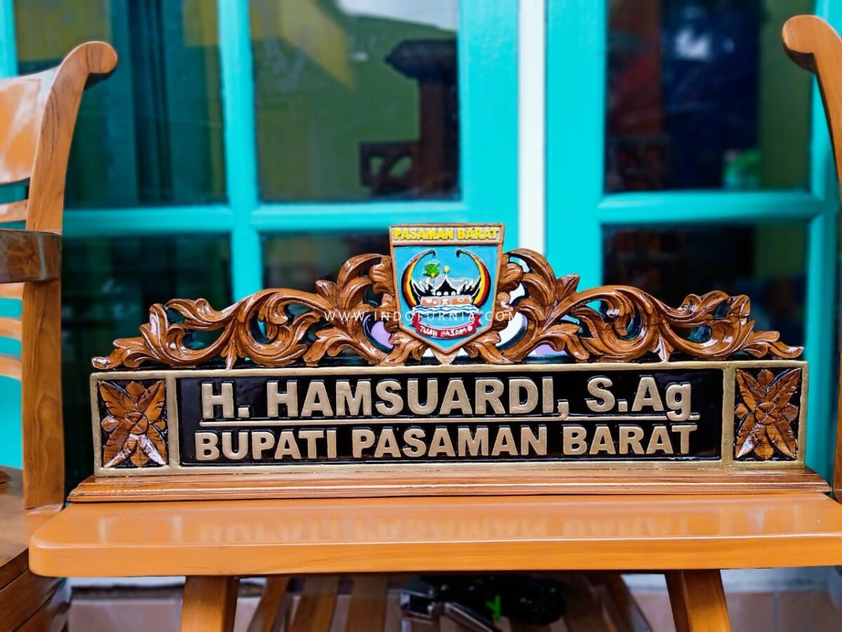 Papan Nama Meja Bupati