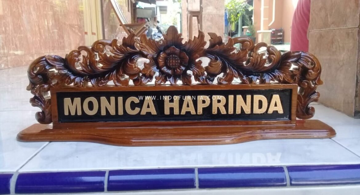 Papan Nama Meja Ukir Jepara Sederhana