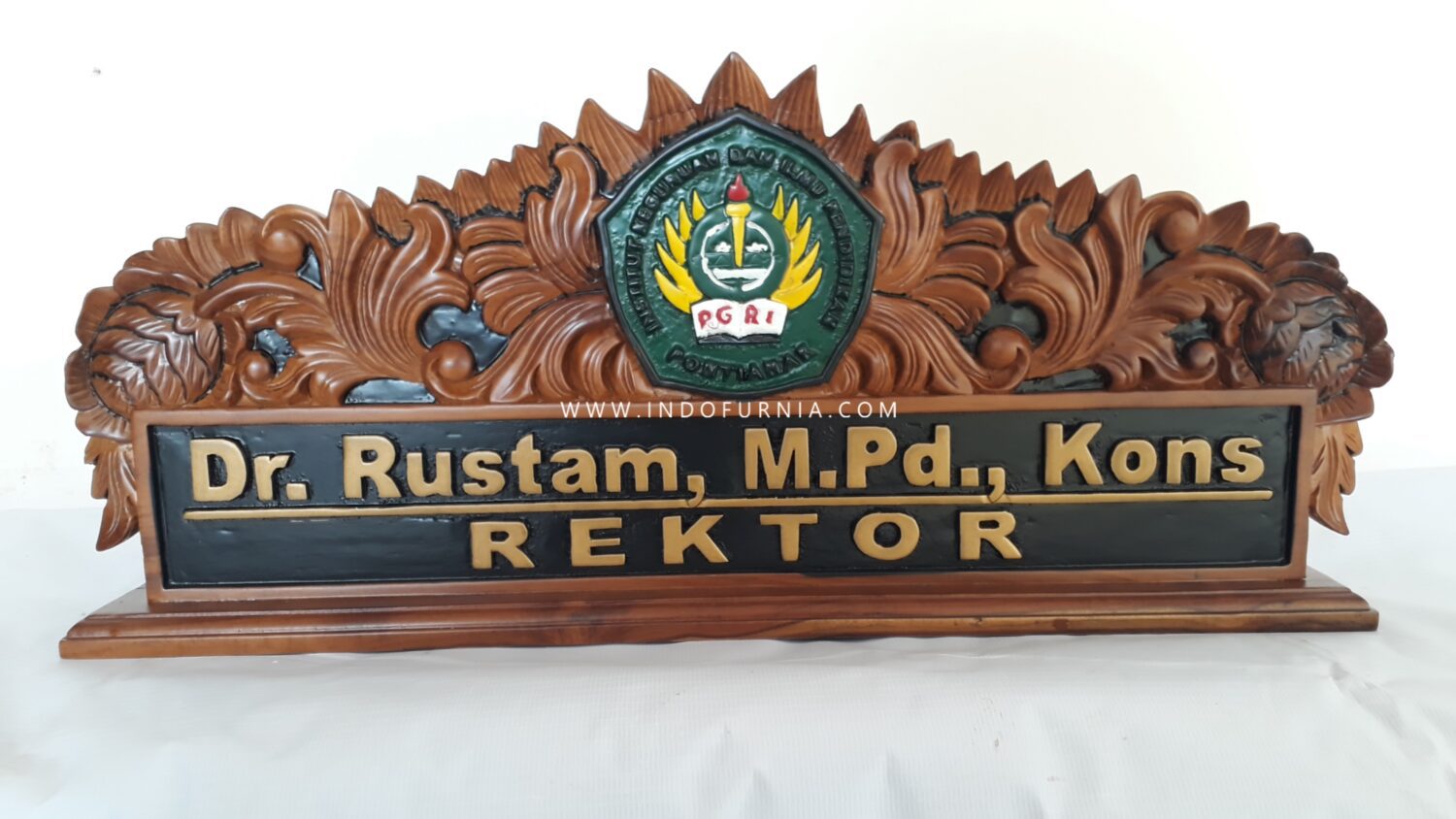 Papan Nama Meja Ukir Rektor