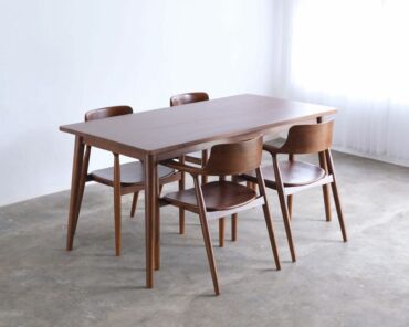 Kursi Cafe Kayu Jati Worth It atau Sudah Ketinggalan Zaman